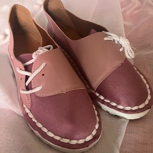 Size 7 women’s suede and leather shoes